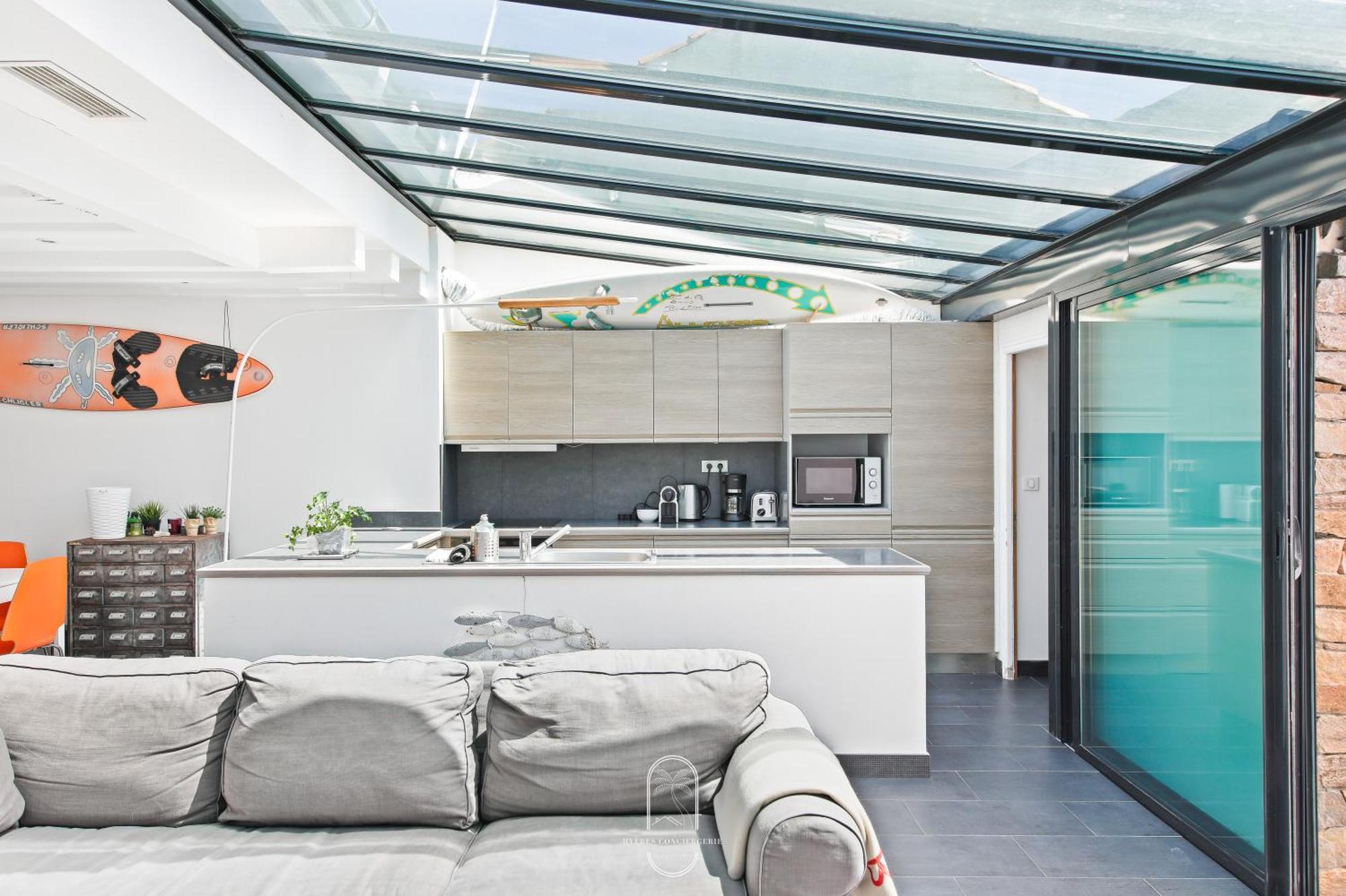 Maison Sur L'Eau-Hyeres-Almanarre-Parkings Clim Wifi By Hc Bagian luar foto
